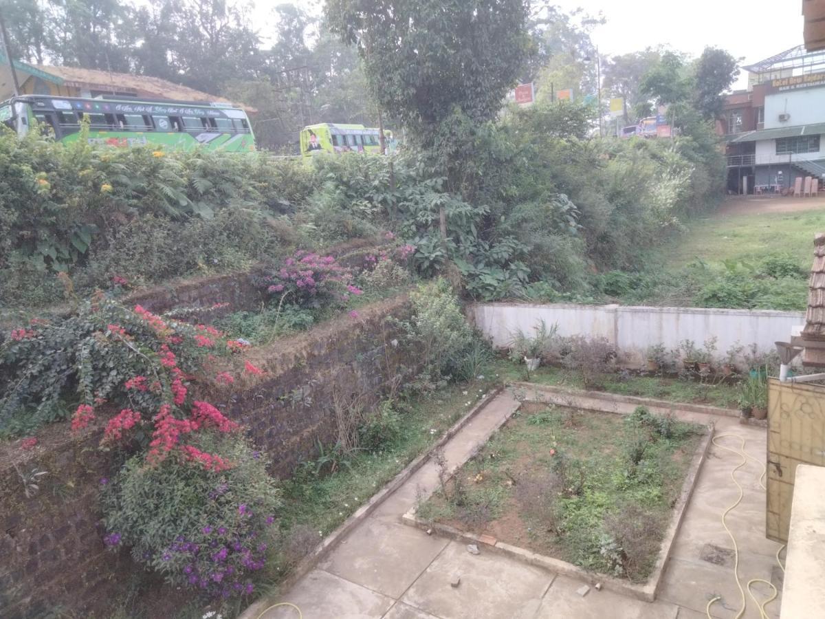 Prashanth Family Homestay Madikeri Zewnętrze zdjęcie